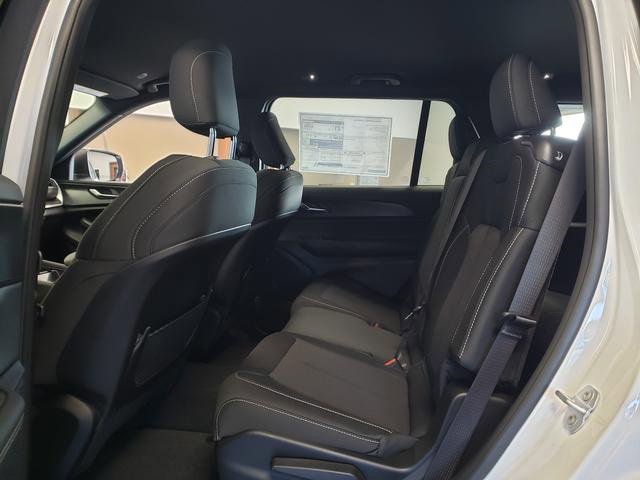 New 2025 Jeep Grand Cherokee L Laredo w/ Luxury Tech Group I image 13