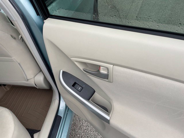 Used 2013 Toyota Prius Two FWD image 44