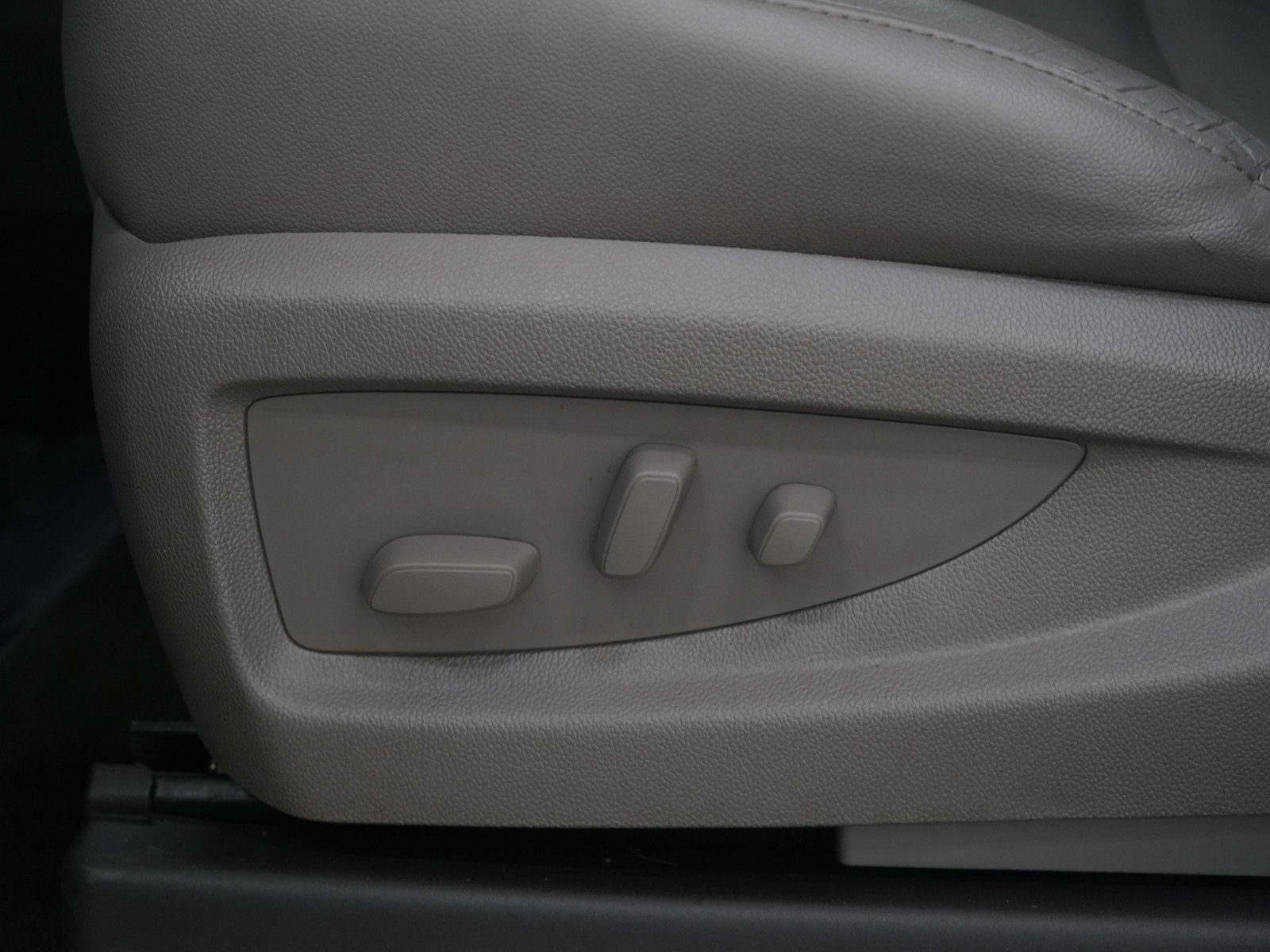 Used 2016 GMC Sierra 1500 SLT w/ Enhanced Driver Alert Package image 25