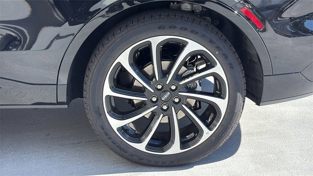 New 2026 Lincoln Nautilus Black Label image 4