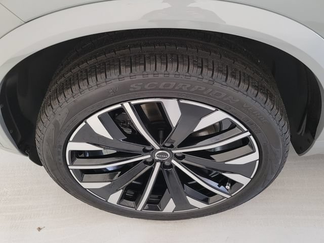New 2026 Volvo XC90 B6 Ultra w/ Protection Package AWD/4WD image 31
