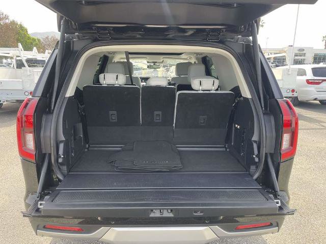 Certified 2025 Ford Expedition Platinum image 28