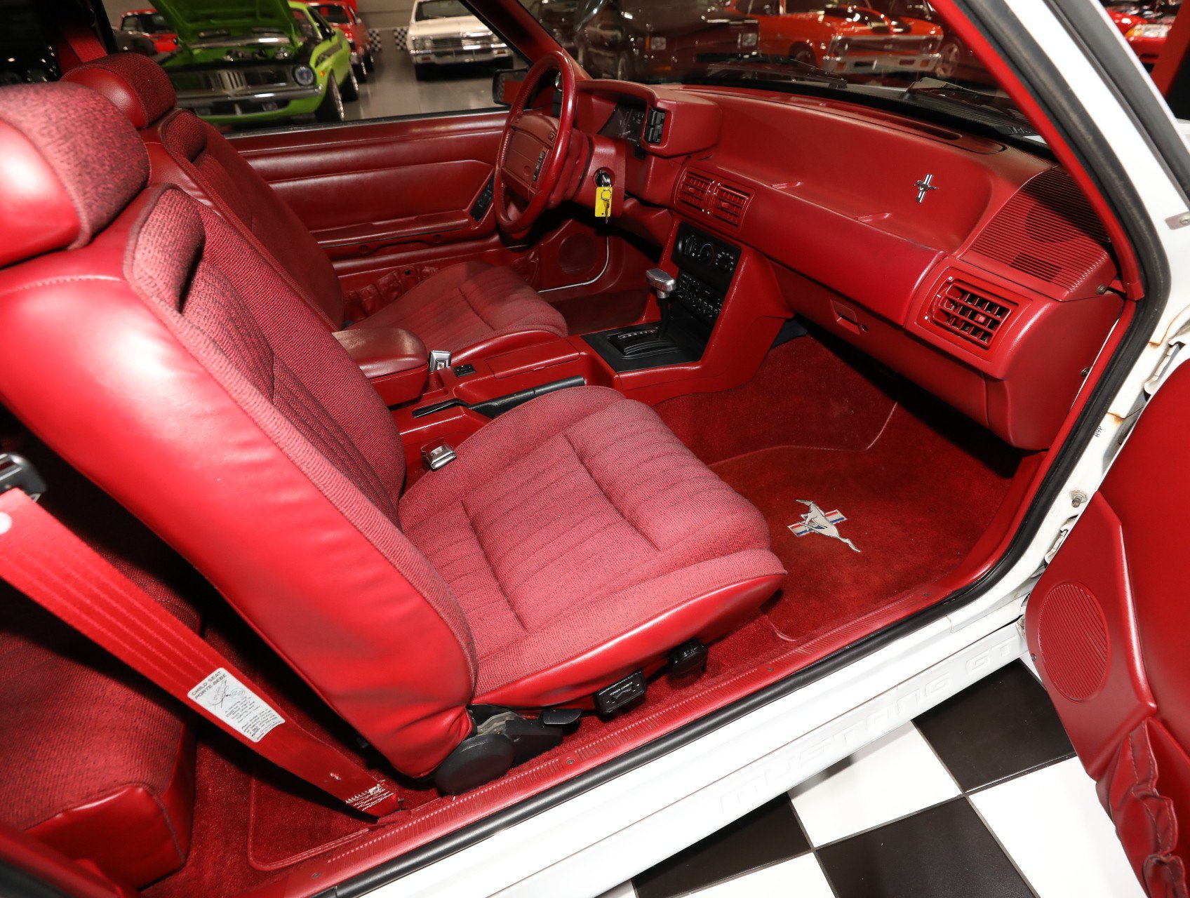 Used 1992 Ford Mustang GT RWD image 40