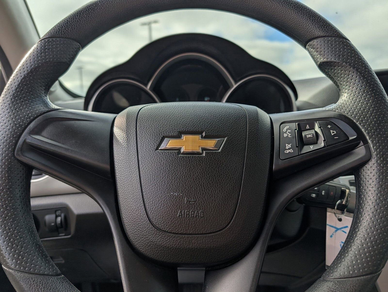 Used 2013 Chevrolet Cruze LS image 21