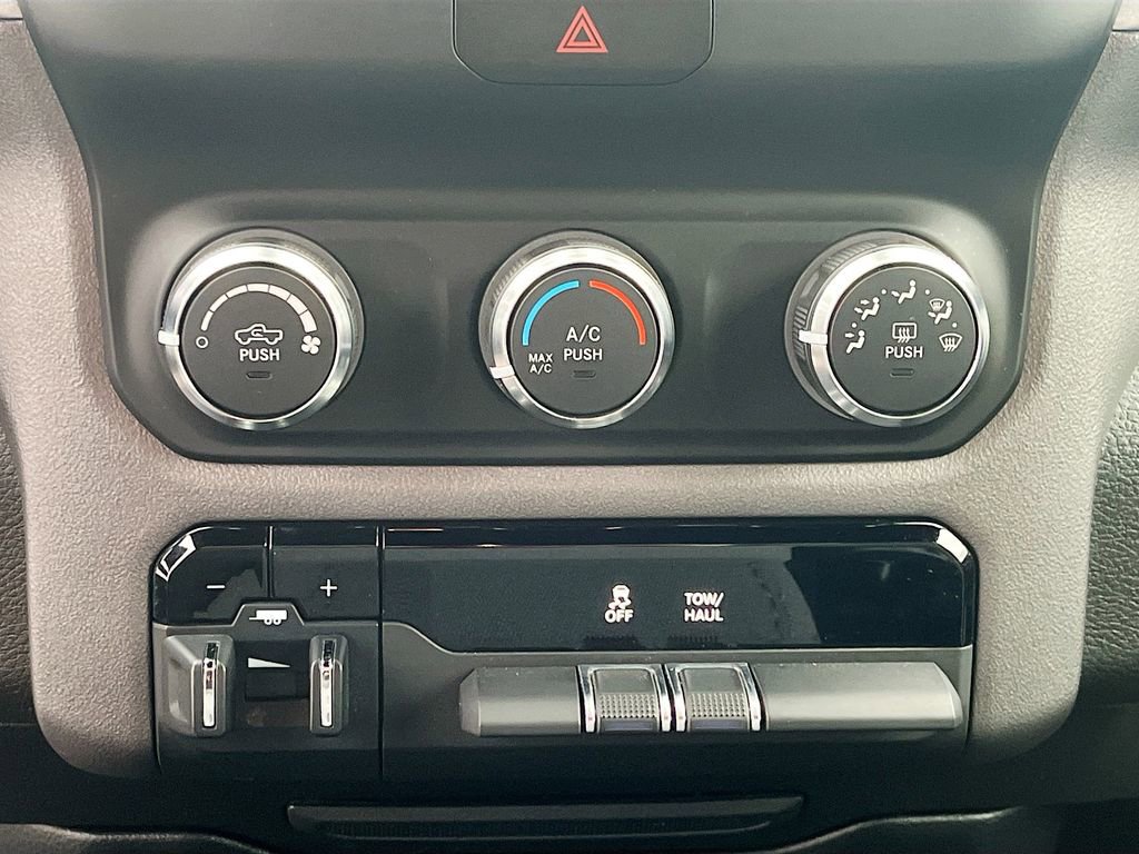 Used 2021 RAM 1500 Big Horn image 15