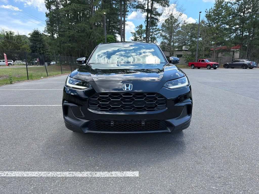 Used 2025 Honda HR-V LX image 3