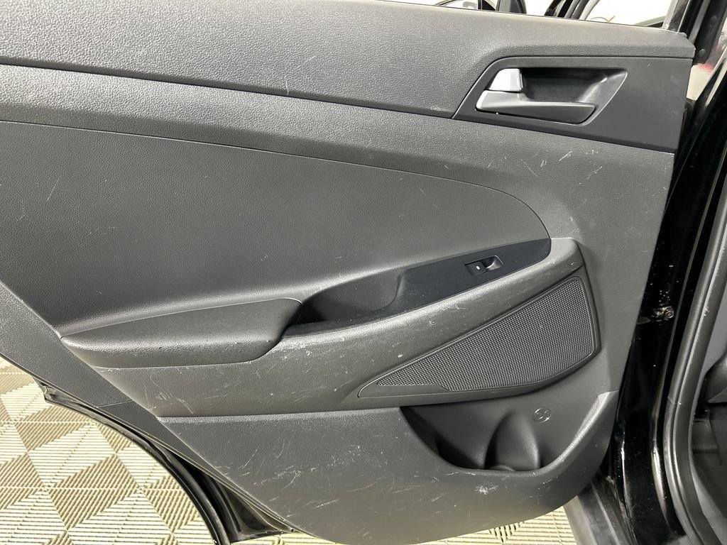 Used 2016 Hyundai Tucson Sport FWD image 16