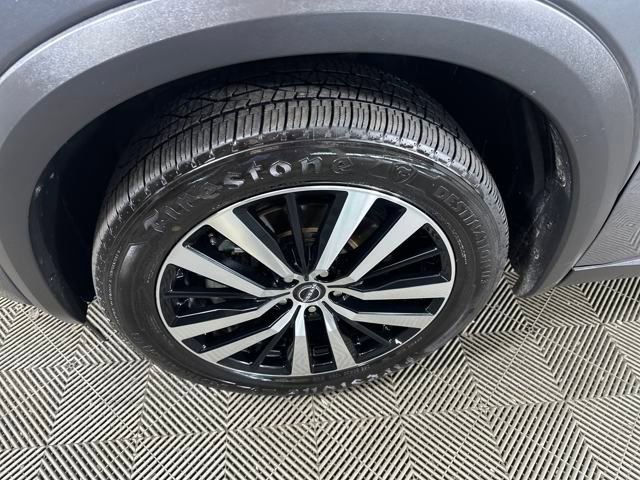 Used 2023 Nissan Pathfinder Platinum w/ Cargo Package image 10