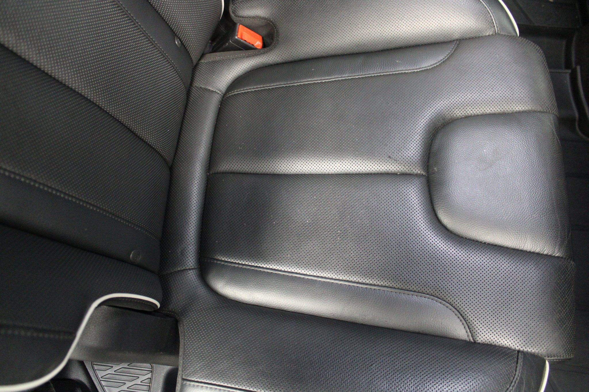 Used 2023 Hyundai Palisade Limited w/ Cargo Package image 28