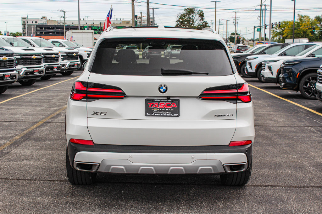 Used 2024 BMW X5 sDrive40i w/ Premium Package RWD image 8