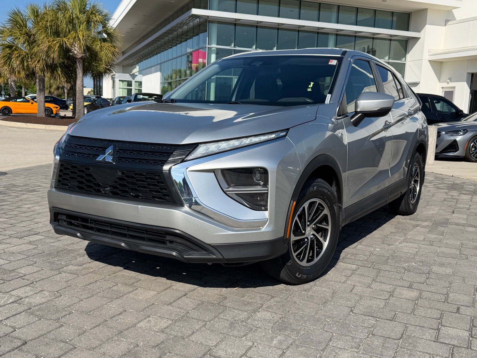 Used 2022 Mitsubishi Eclipse Cross ES image 1