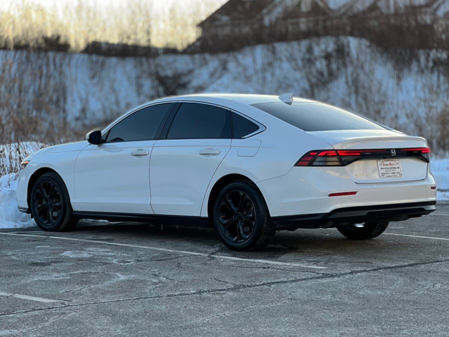 Used 2023 Honda Accord EX image 6