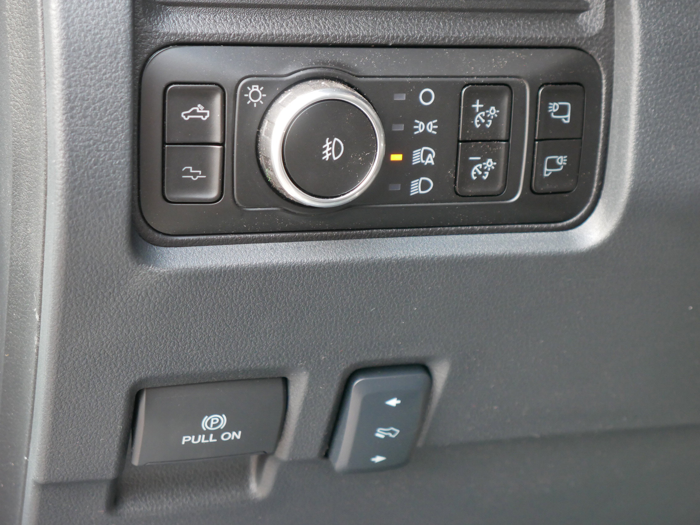New 2026 Ford F250 Platinum image 6