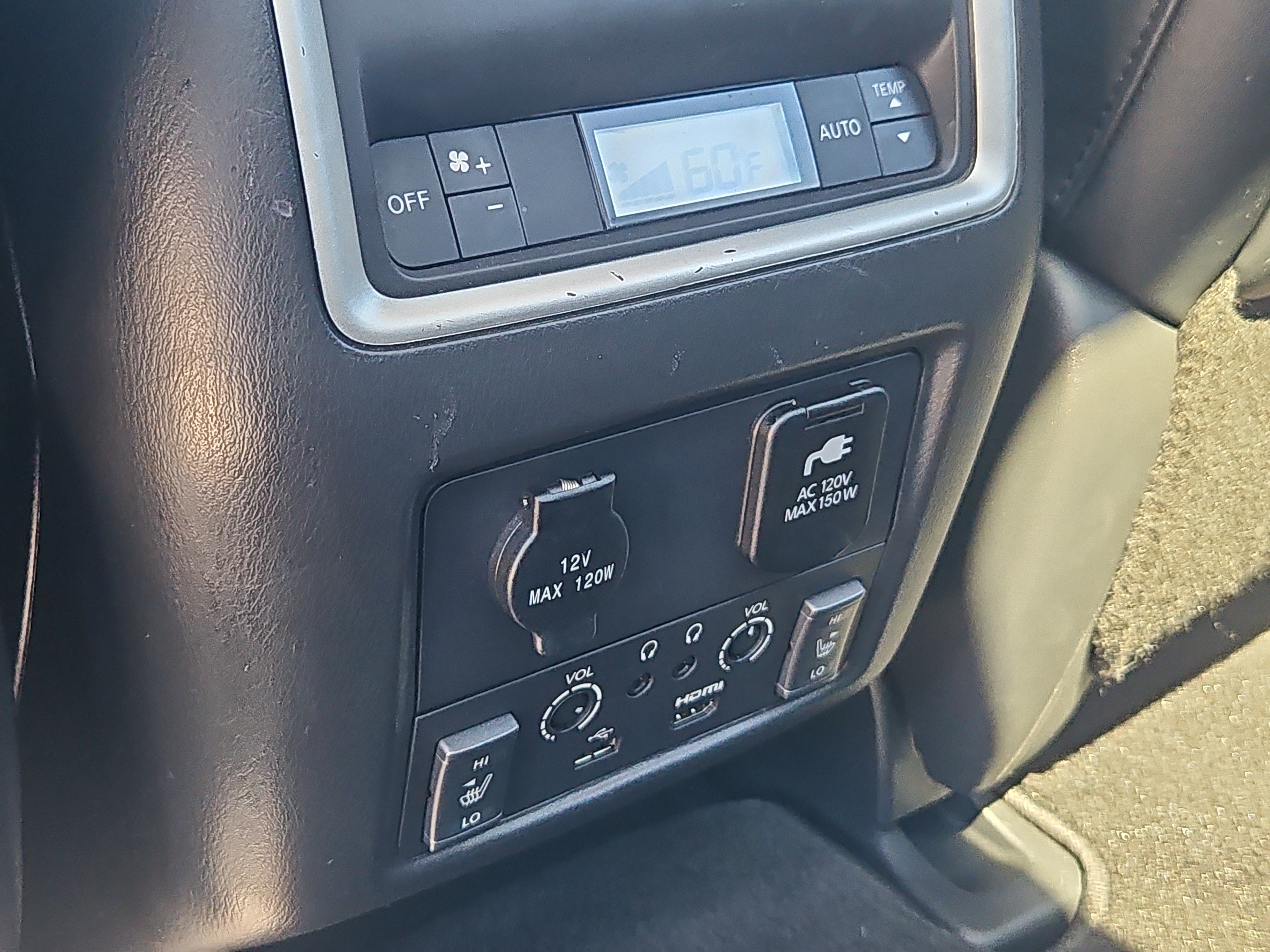 Used 2019 INFINITI QX60 Luxe w/ Sensory Package AWD/4WD image 16
