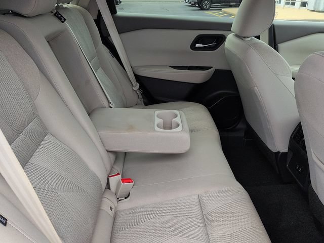 Used 2025 Nissan Rogue SV FWD image 11