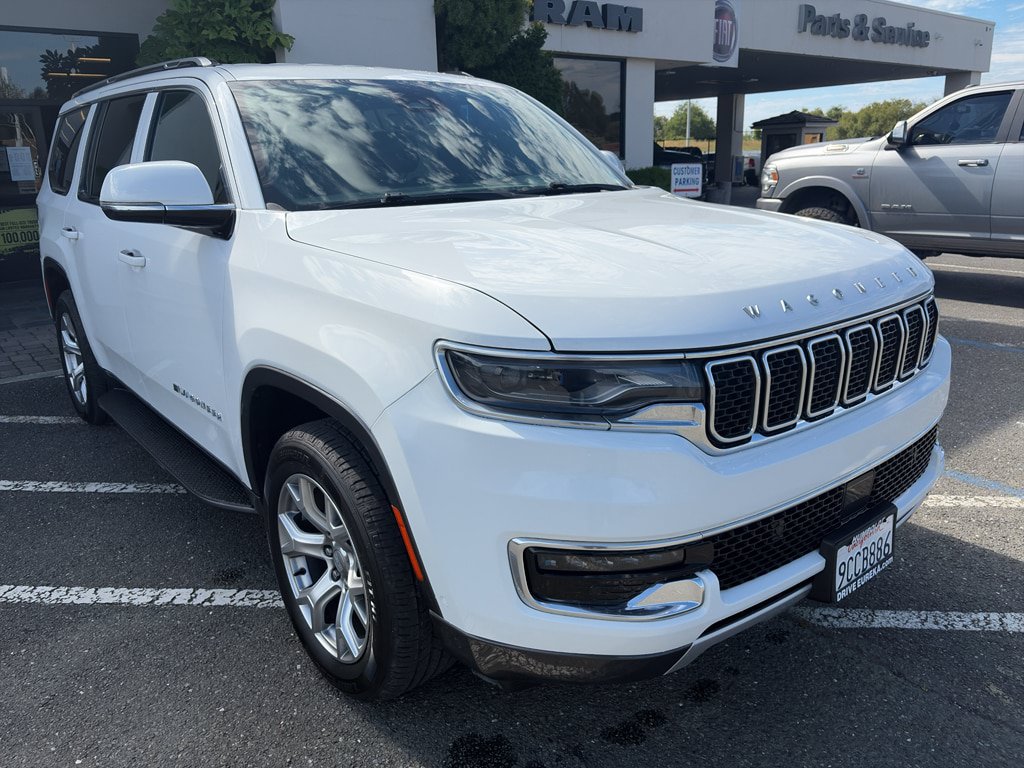 Used 2022 Jeep Wagoneer Series II AWD/4WD image 33