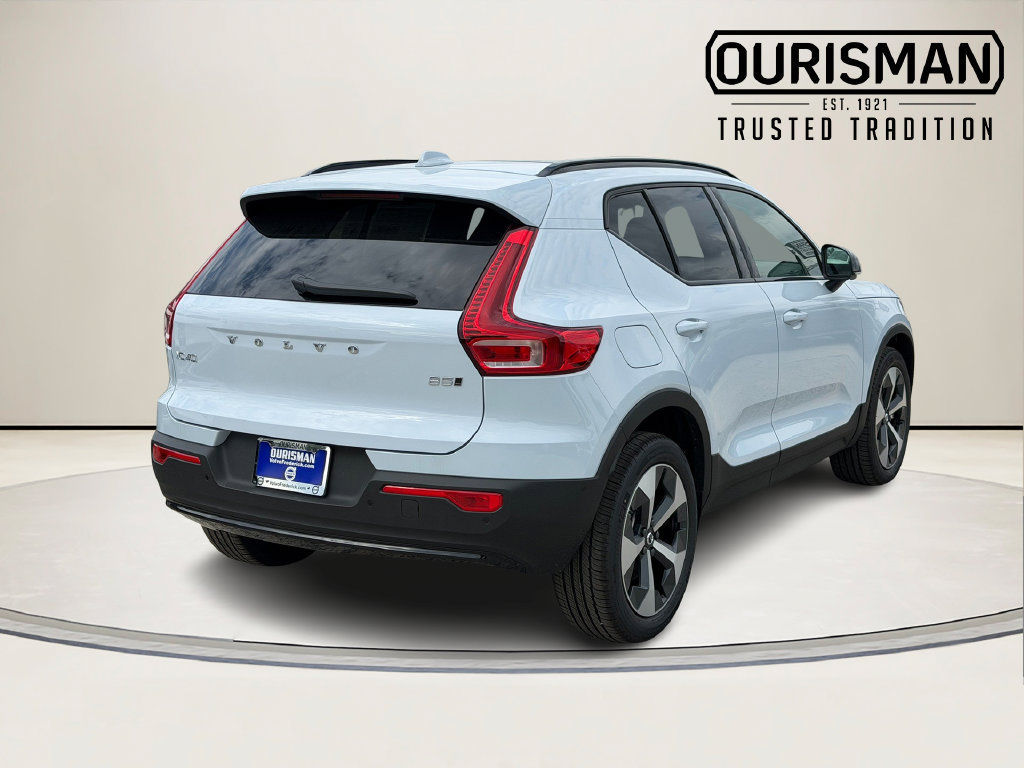 New 2026 Volvo XC40 B5 Plus w/ Protection Package Premier AWD/4WD image 3