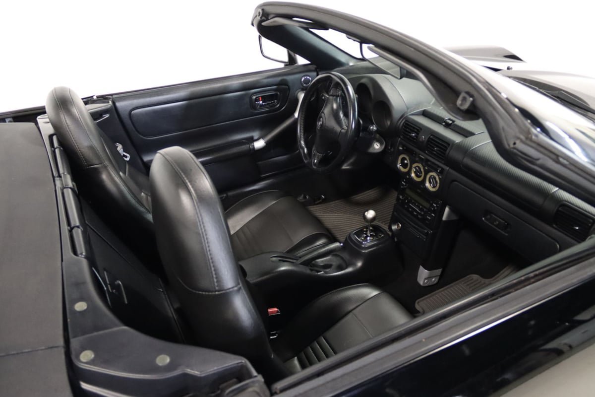 Used 2004 Toyota MR2 RWD image 9