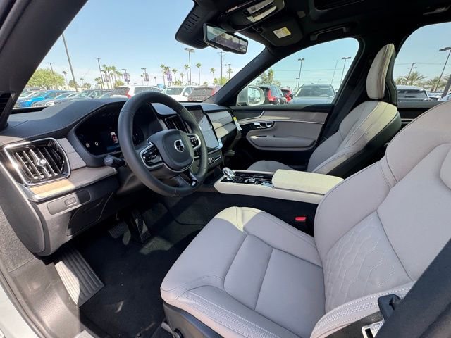 New 2026 Volvo XC90 B6 Plus w/ Protection Package AWD/4WD image 12