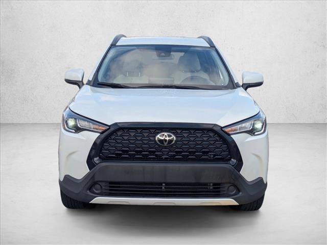 Used 2022 Toyota Corolla Cross LE image 2