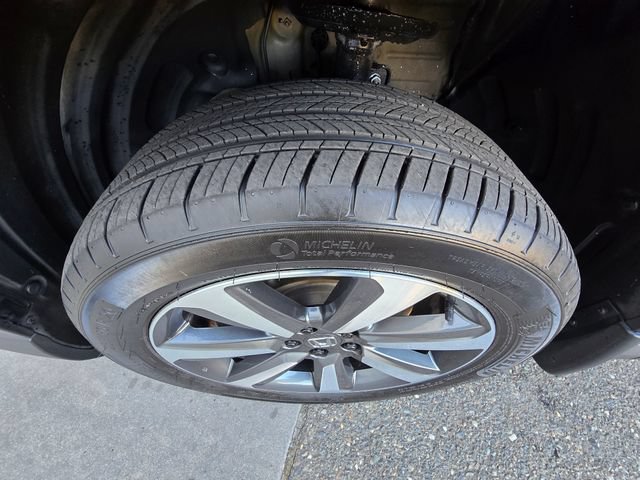 Used 2024 Honda Pilot Touring image 33