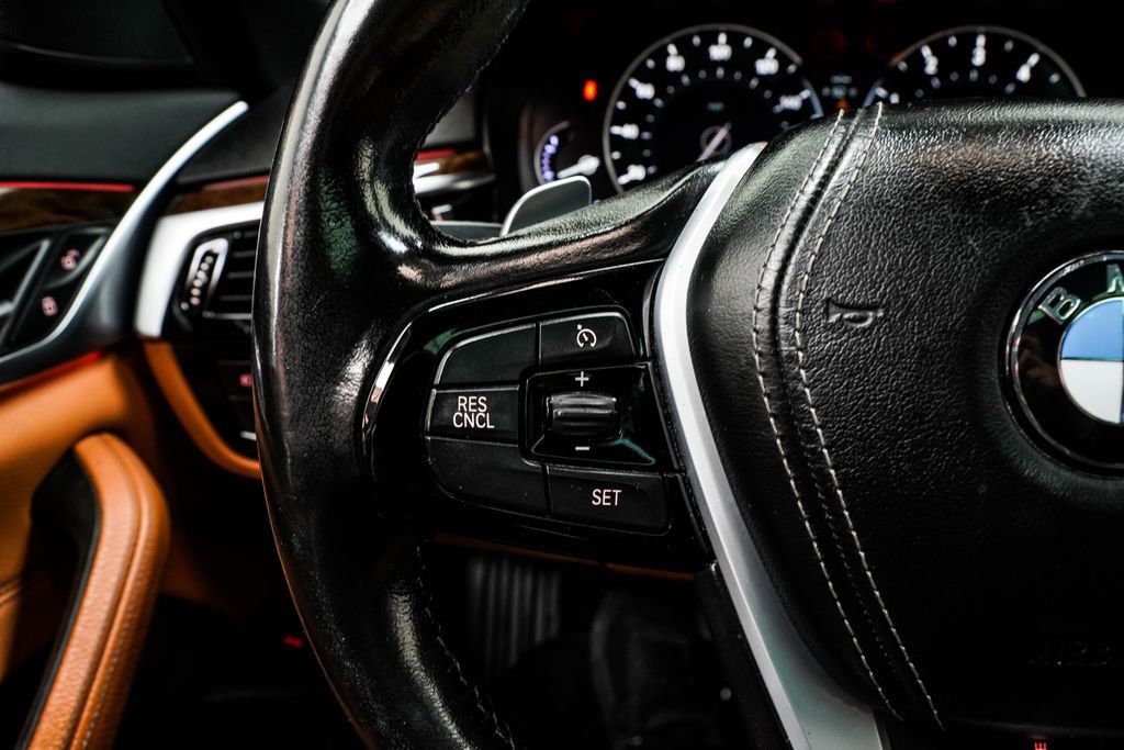 Used 2017 BMW 540i xDrive w/ Premium Package image 37