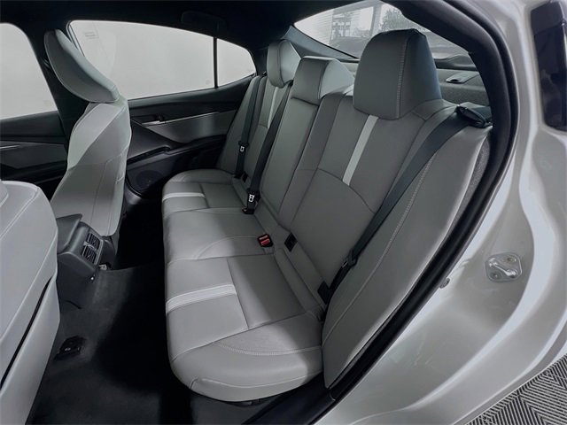Used 2025 Toyota Camry SE image 26