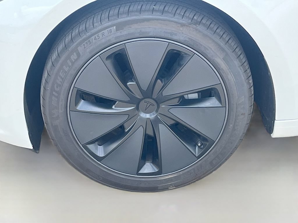 Used 2025 Tesla Model 3 Long Range RWD image 31