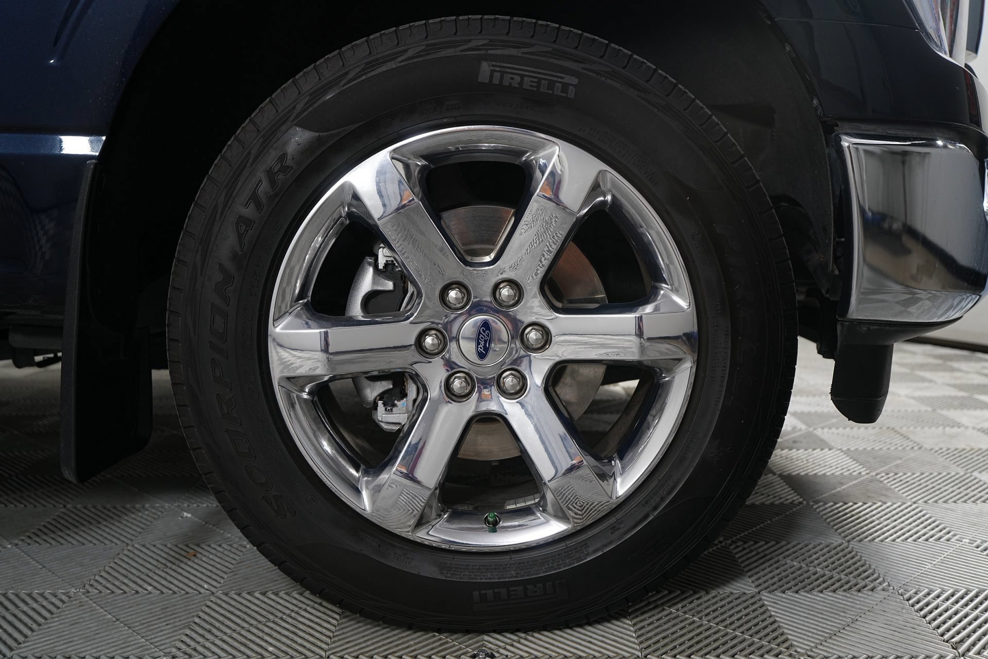 Used 2022 Ford F150 Lariat w/ Max Trailer Tow Package AWD/4WD image 4