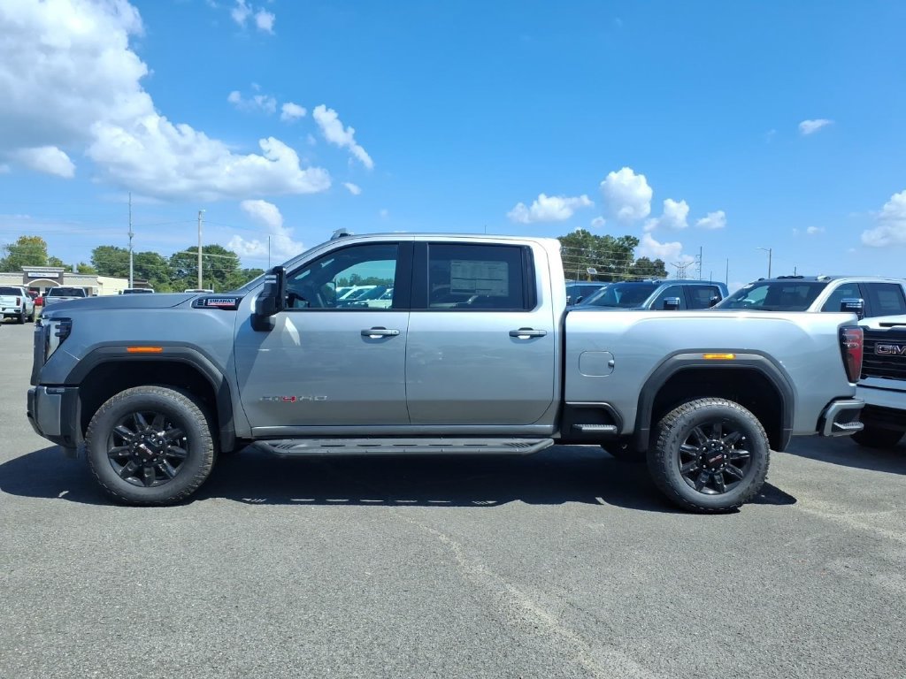 New 2026 GMC Sierra 2500 AT4 w/ Max Trailering Package AWD/4WD image 4