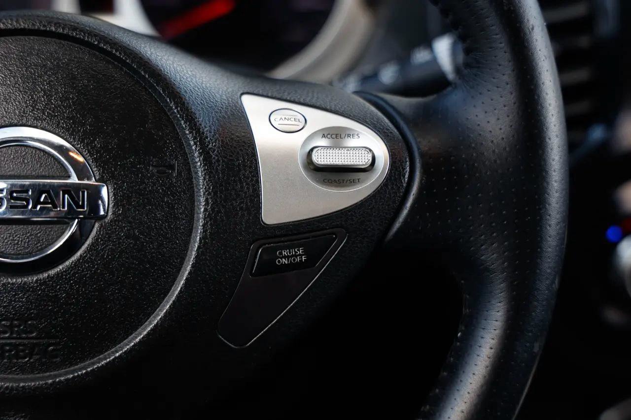 Used 2013 Nissan Juke SV FWD image 28