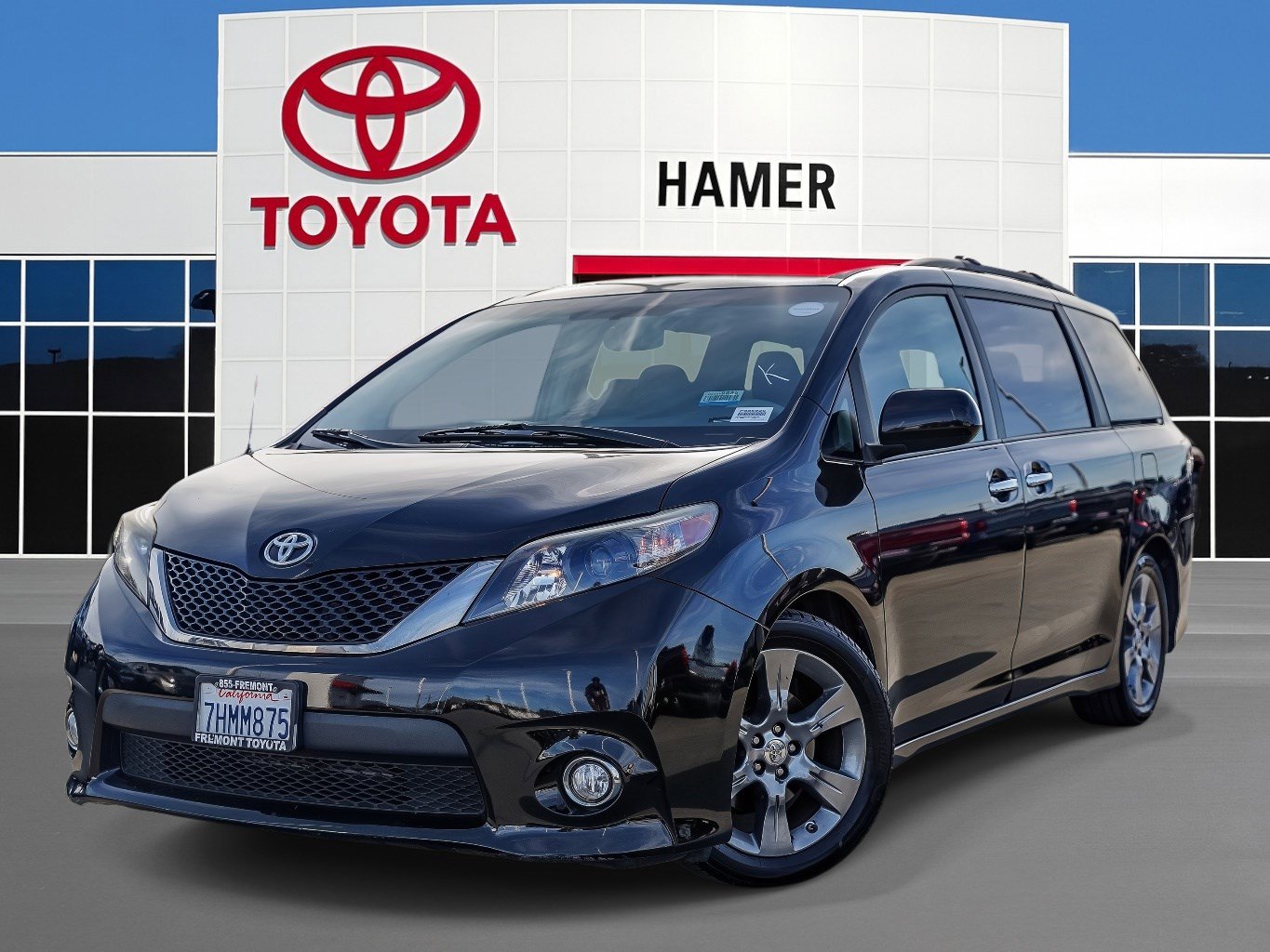Used 2014 Toyota Sienna SE