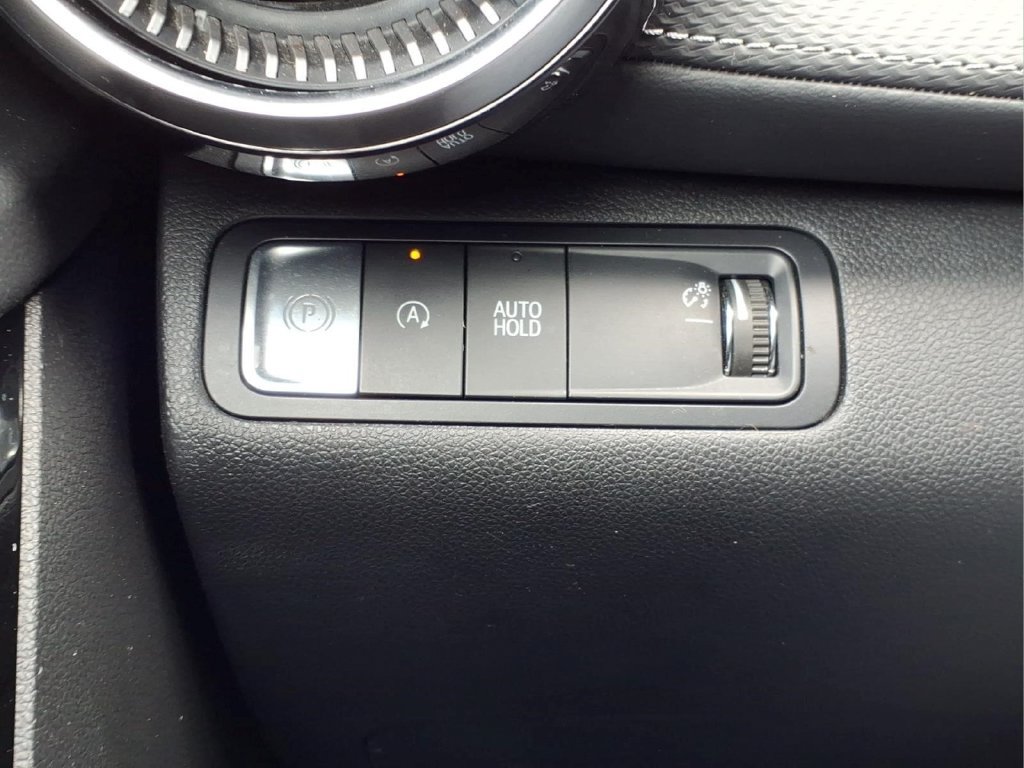 Used 2025 Chevrolet Equinox LT w/ Safety and Technology Package FWD image 17