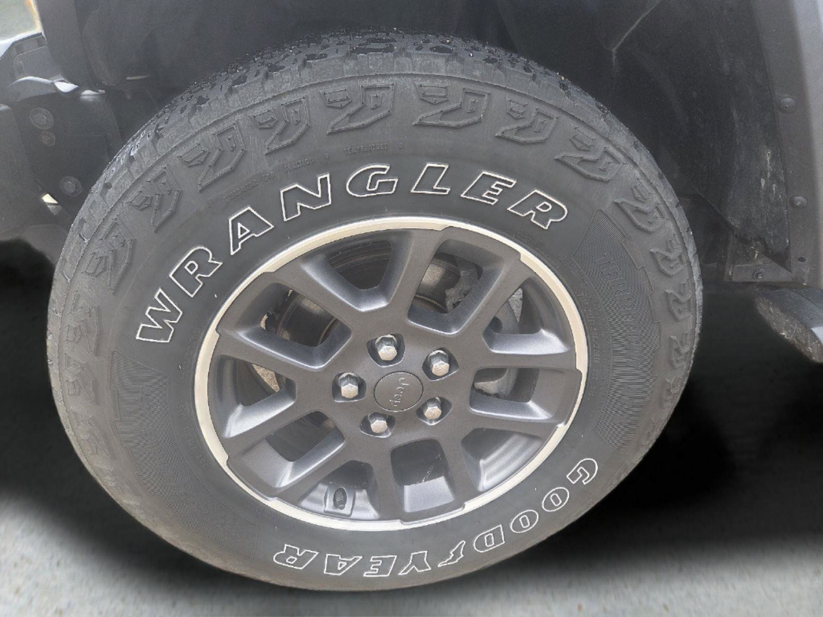 Used 2020 Jeep Gladiator Overland image 26