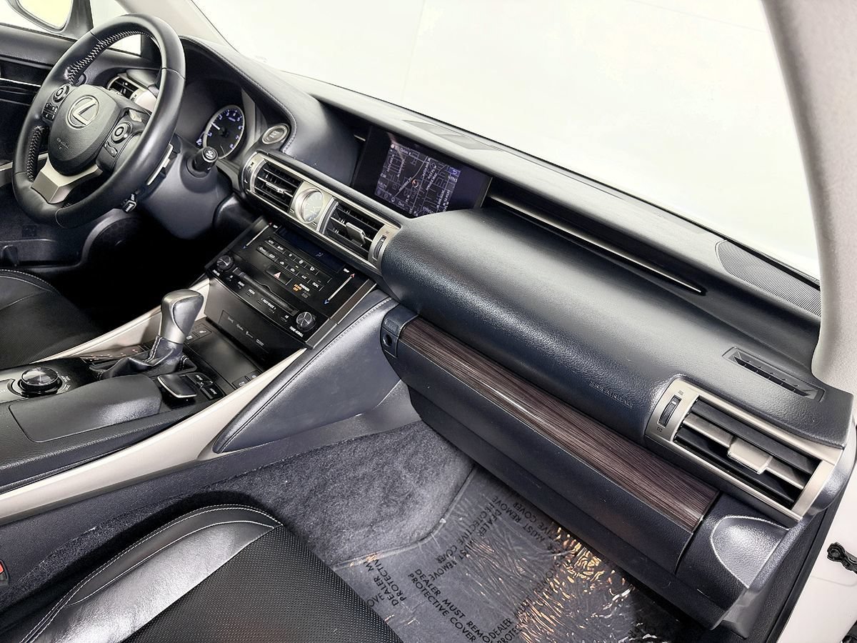Used 2014 Lexus IS 250 w/ Luxury Package w/Gray Wood RWD image 45