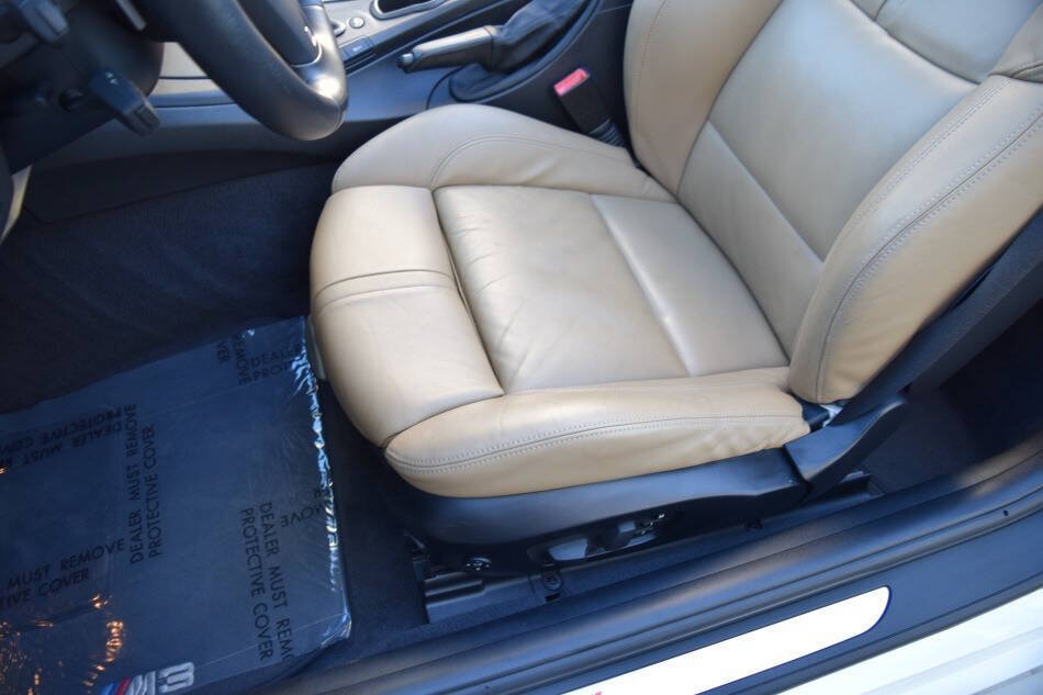 Used 2011 BMW M3 Convertible RWD image 49