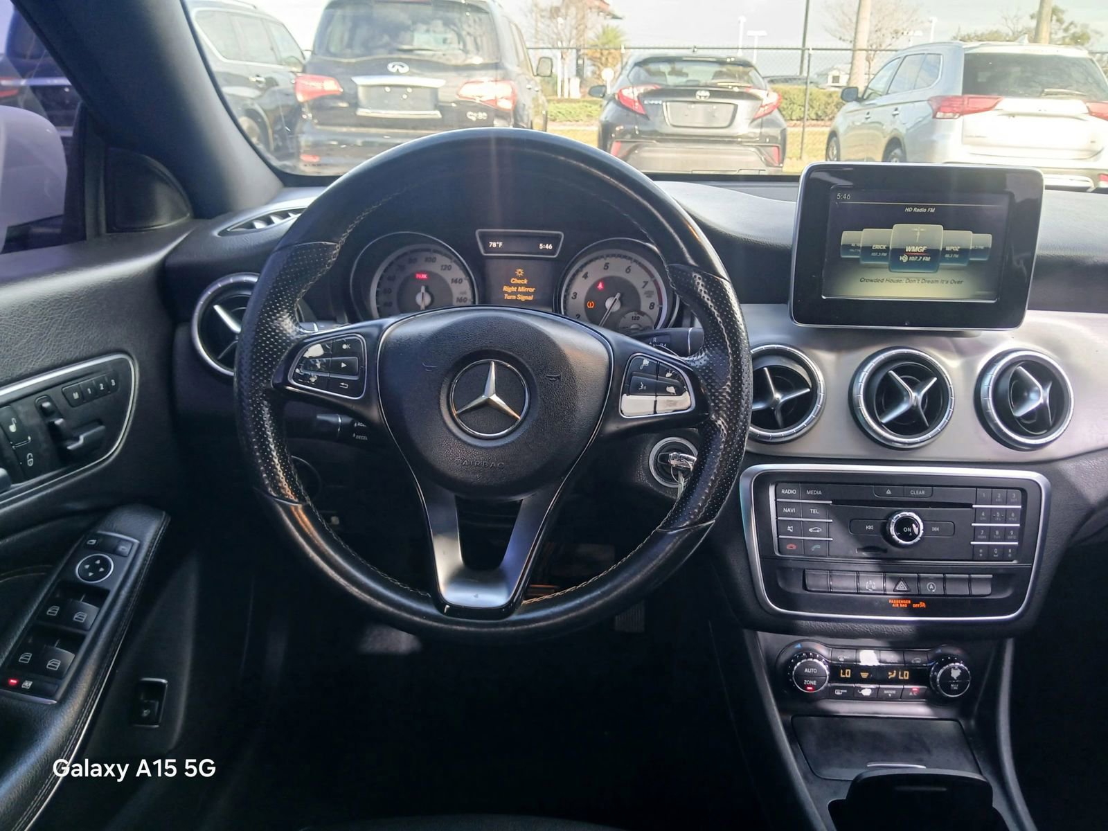 Used 2015 Mercedes-Benz CLA 250 image 24