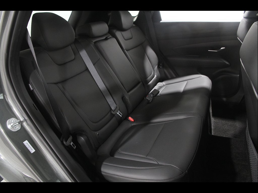 Certified 2025 Hyundai Tucson SEL AWD/4WD image 19