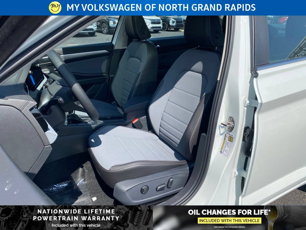 New 2026 Volkswagen Jetta SE FWD image 6