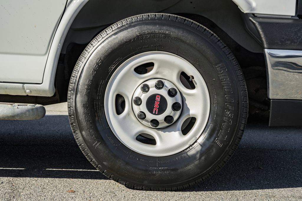 Used 2023 GMC Savana 2500 image 19