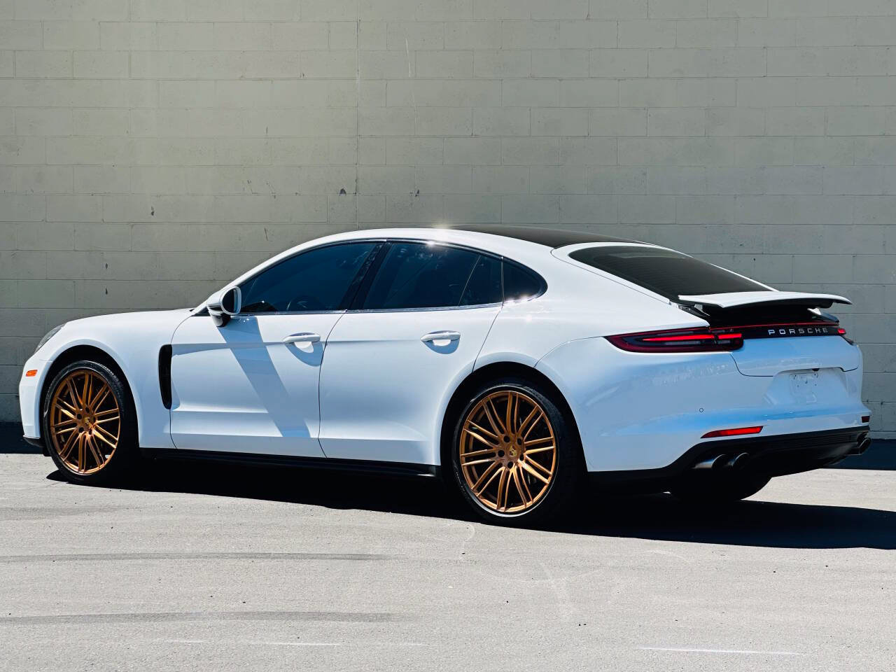 Used 2017 Porsche Panamera 4S AWD/4WD image 10