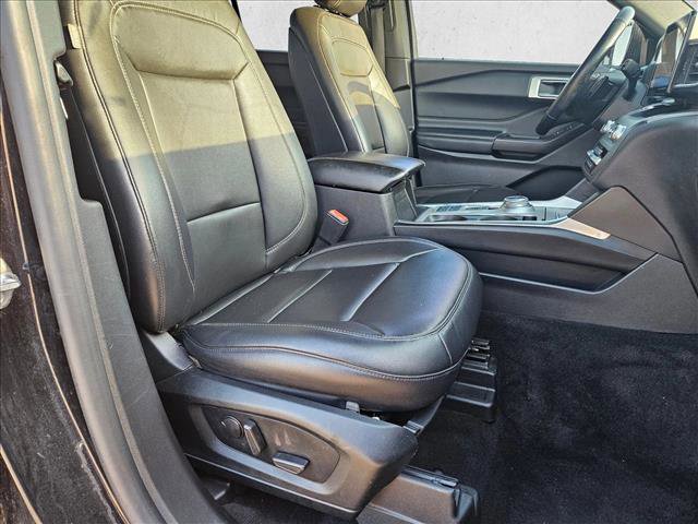 Used 2020 Ford Explorer XLT w/ Equipment Group 202A image 20
