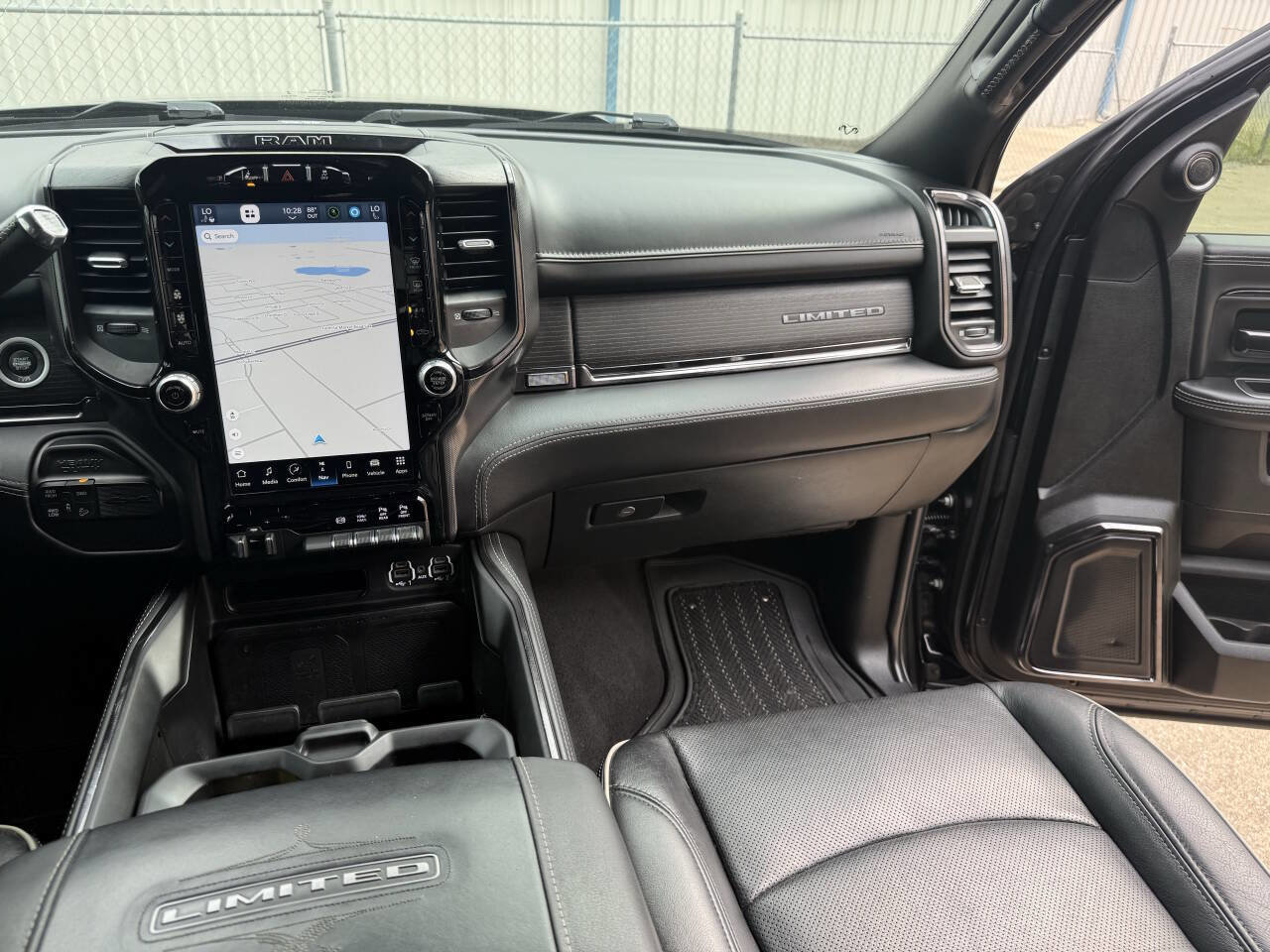 Used 2022 RAM 2500 Limited image 32