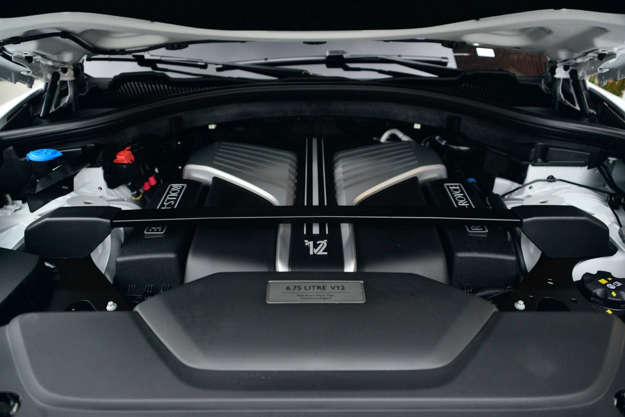 Certified 2023 Rolls-Royce Cullinan w/ Technology Package AWD/4WD image 28