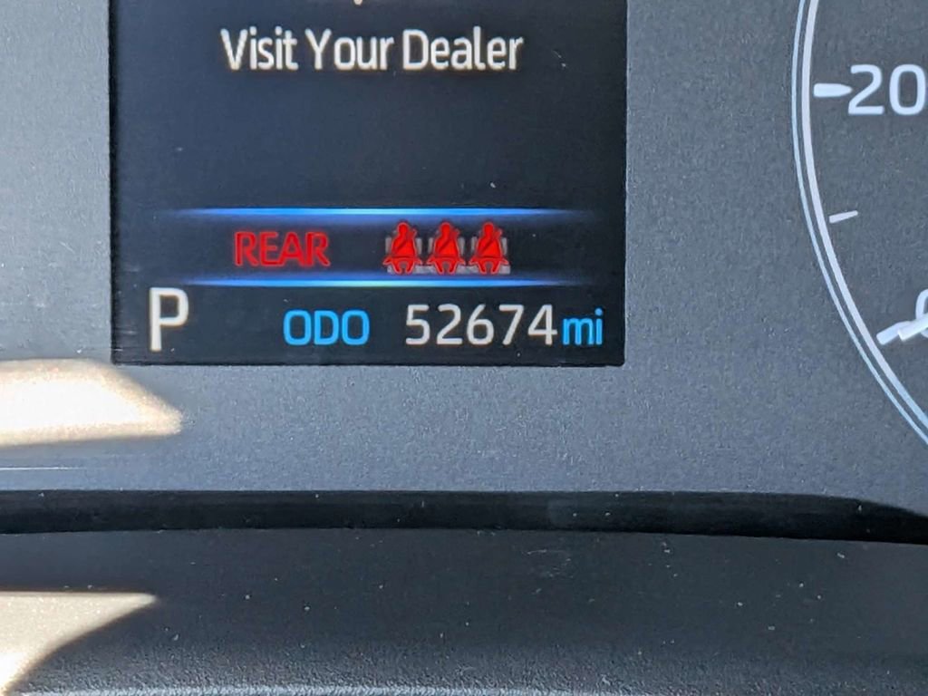 Used 2023 Toyota Corolla LE FWD image 29