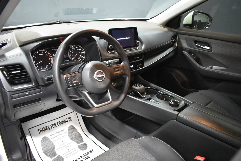 Used 2022 Nissan Rogue SV AWD/4WD image 4