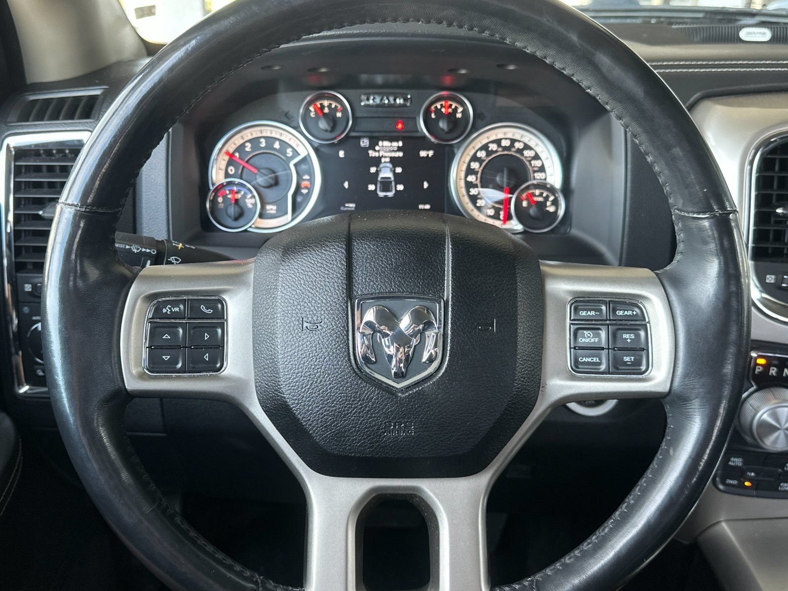 Used 2017 RAM 1500 Laramie w/ Convenience Group AWD/4WD image 22