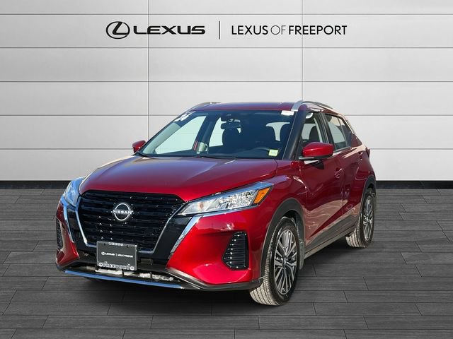 Used 2024 Nissan Kicks SV image 3