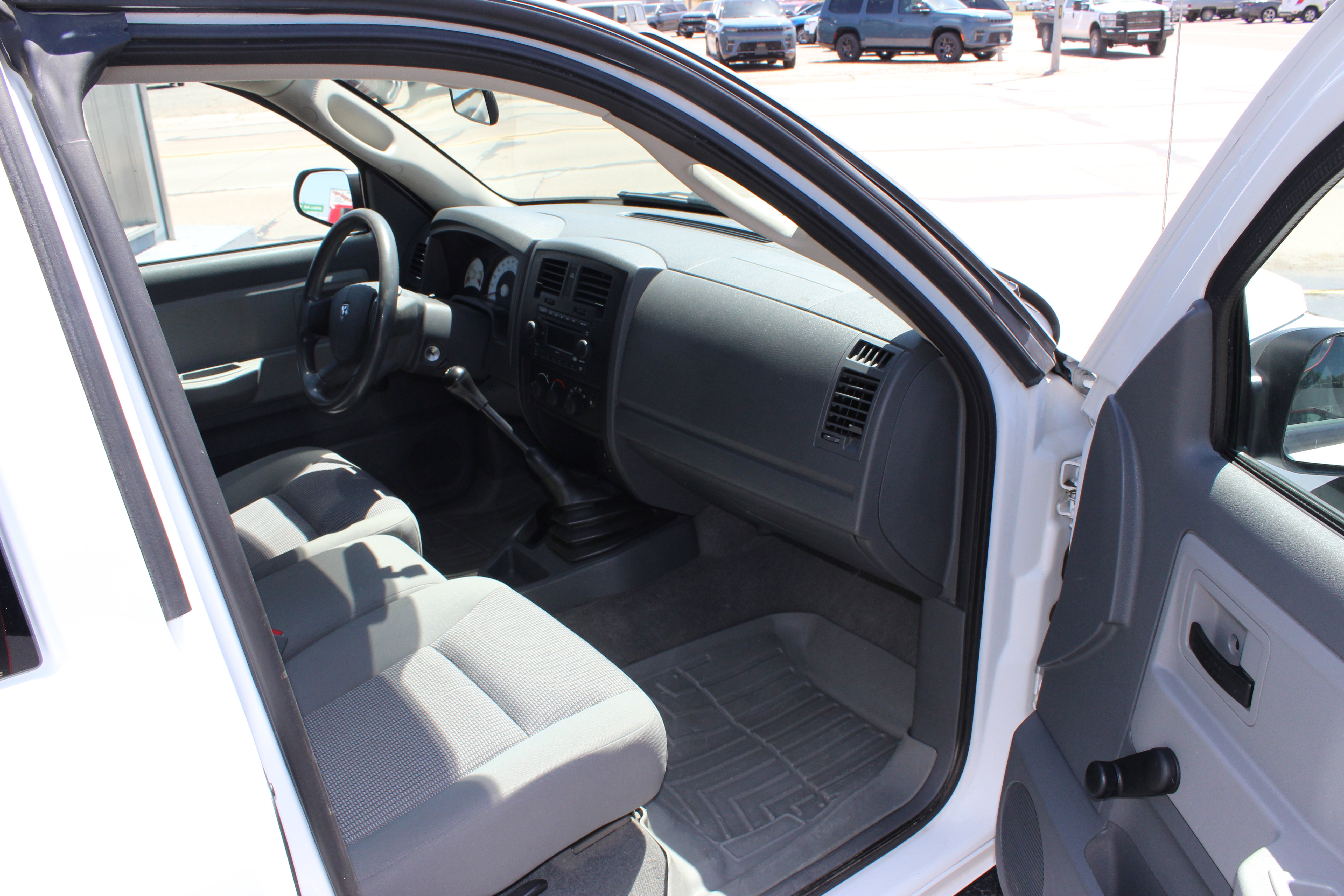 Used 2007 Dodge Dakota ST AWD/4WD image 12