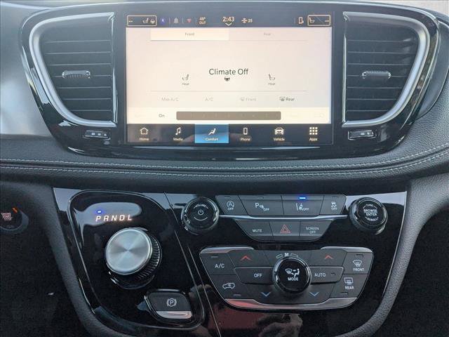 New 2026 Chrysler Pacifica Select AWD/4WD image 13